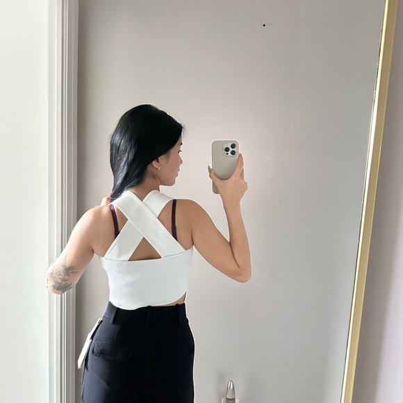 Aritzia | BABATON Sculp Knit Tank - Picture 9 of 10